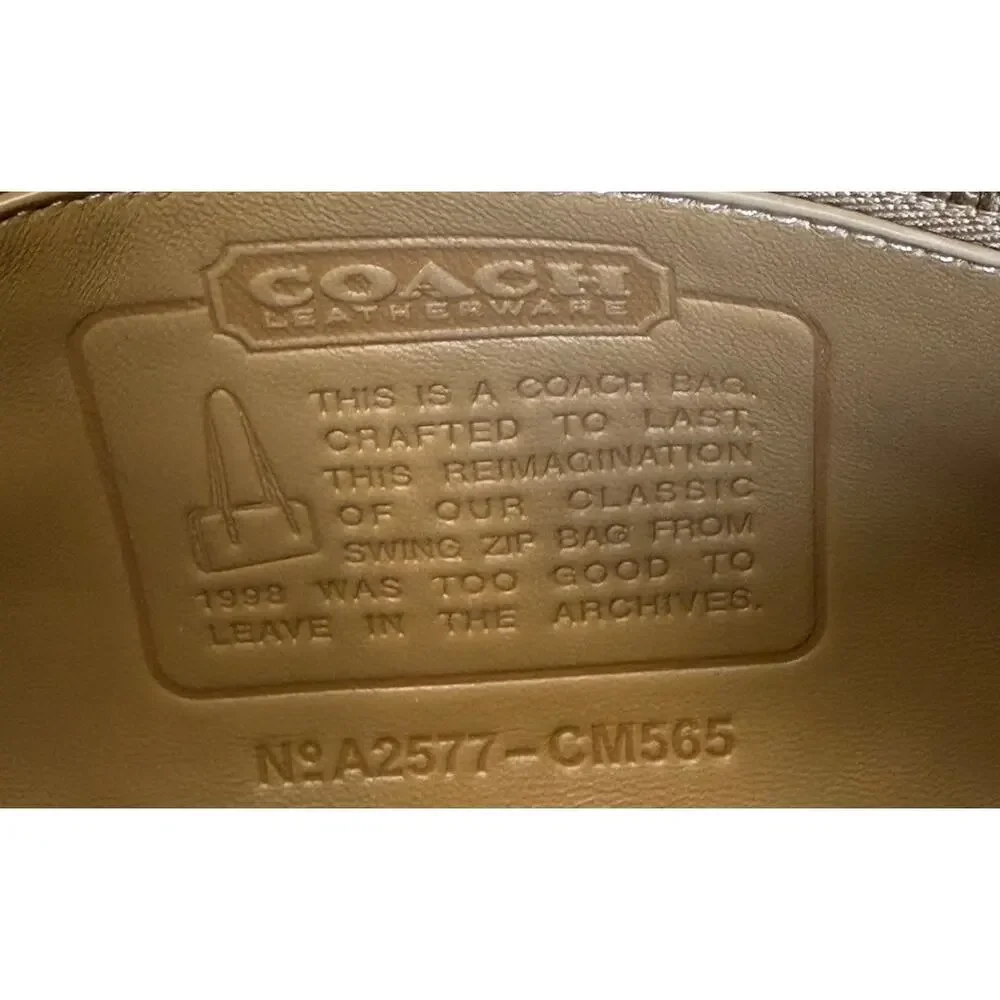 NWT Coach CM565 Leather Swing Zip Shoulder Bag